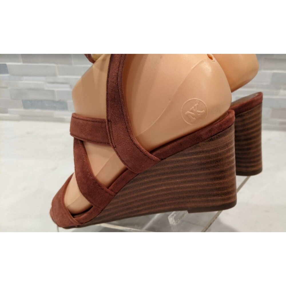 NEW~Women's TALBOTS Wedge Heel Leather Strappy Ankle Wrap Sandals 5M - Picture 5 of 13